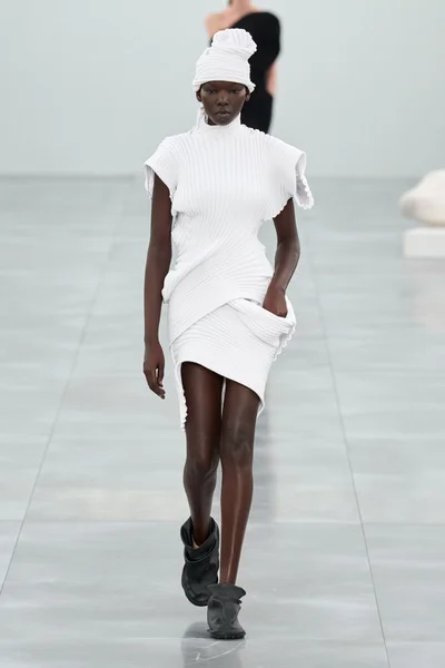 Look 6